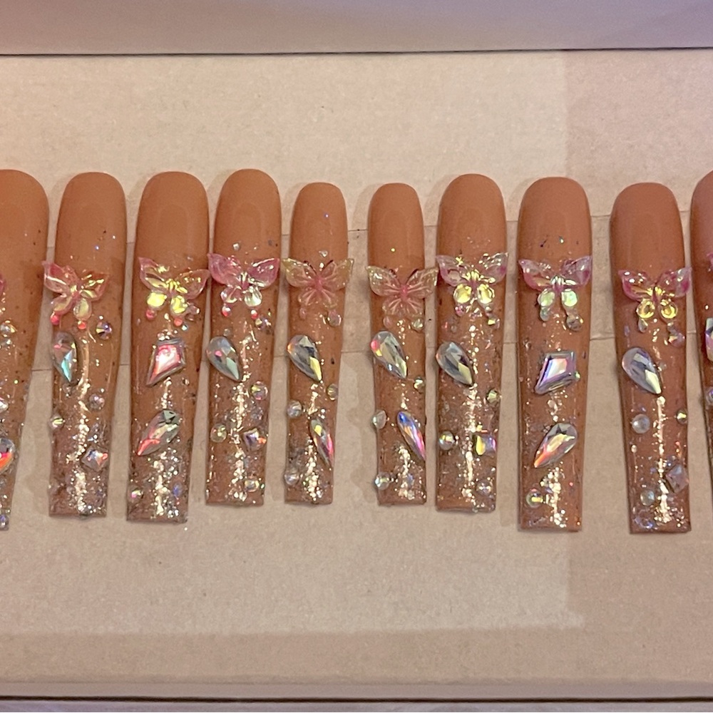 Press on Nails Lovely feminine warm deep beige press on acrylic gel nails - Picture 4 of 9